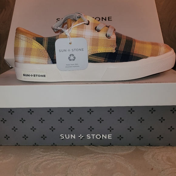 Sun + Stone - Picture 3 of 4